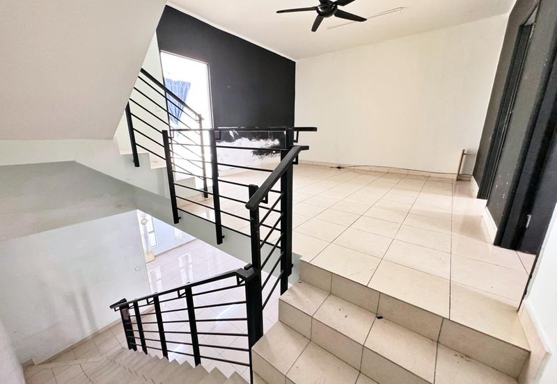 ✅ AVAILABLE  [WTS] GOOD OFFER 3 Storey Terrace Bangi Avenue 3 (Seksyen 7) 