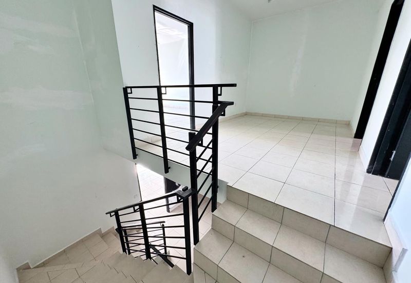 ✅ AVAILABLE  [WTS] GOOD OFFER 3 Storey Terrace Bangi Avenue 3 (Seksyen 7) 