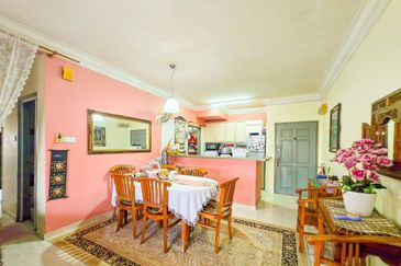 Angsana Apartment @ Taman Raintree