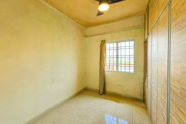 Angsana Apartment @ Taman Raintree