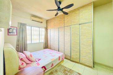 Angsana Apartment @ Taman Raintree