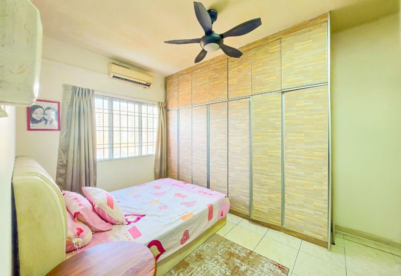 Angsana Apartment @ Taman Raintree