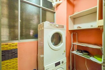 Angsana Apartment @ Taman Raintree