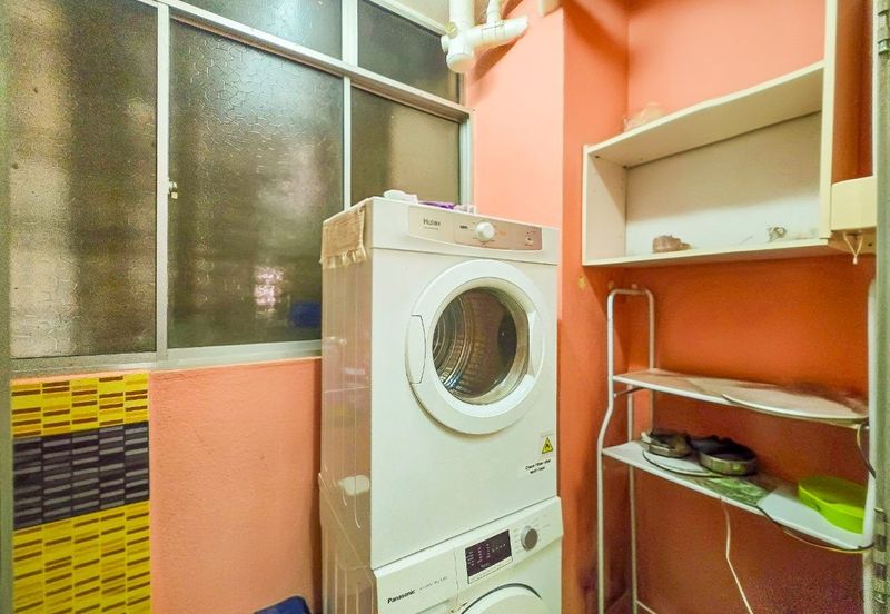 Angsana Apartment @ Taman Raintree