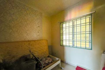 Angsana Apartment @ Taman Raintree