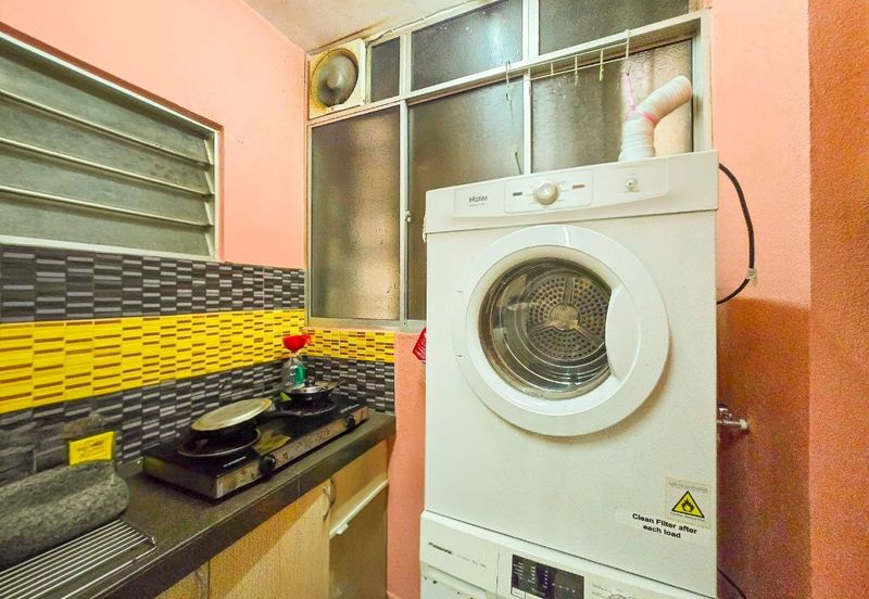 Angsana Apartment @ Taman Raintree