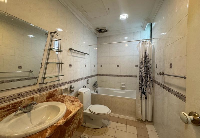 Corinthian Condominium