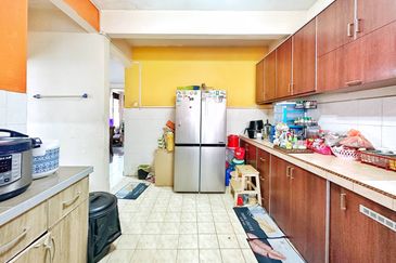 Taman Mawar, Bandar Baru Salak Tinggi