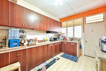 Taman Mawar, Bandar Baru Salak Tinggi