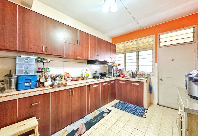 Taman Mawar, Bandar Baru Salak Tinggi