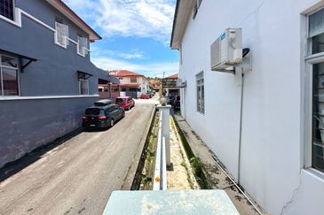 Taman Mawar, Bandar Baru Salak Tinggi