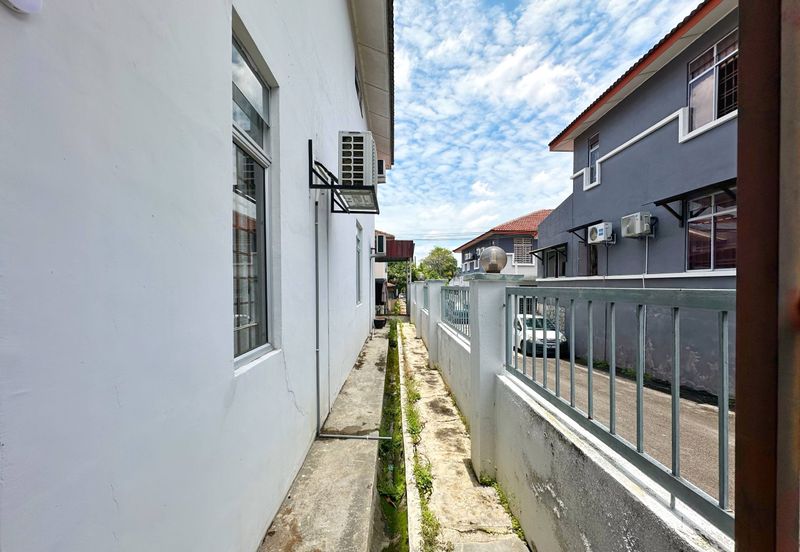 Taman Mawar, Bandar Baru Salak Tinggi