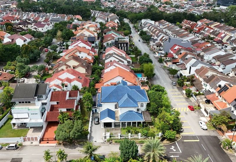 🔥 FOR SALE – CORNER BUNGALOW @ TTDI 🔥