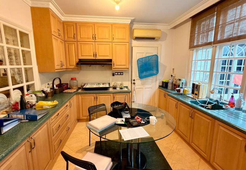 🔥 FOR SALE – CORNER BUNGALOW @ TTDI 🔥