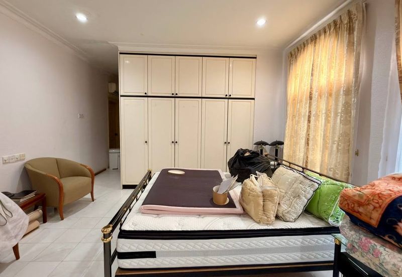 🔥 FOR SALE – CORNER BUNGALOW @ TTDI 🔥