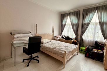 🔥 FOR SALE – CORNER BUNGALOW @ TTDI 🔥