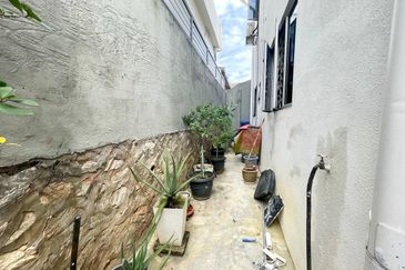 Double Storey Semi Detached Near Aeon Jusco AU2 Keramat Kuala Lumpur