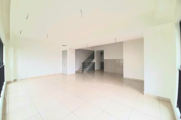 East 57 (Residensi Laman Timur)