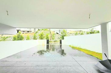 East 57 (Residensi Laman Timur)