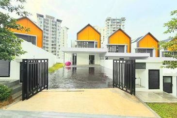 East 57 (Residensi Laman Timur)