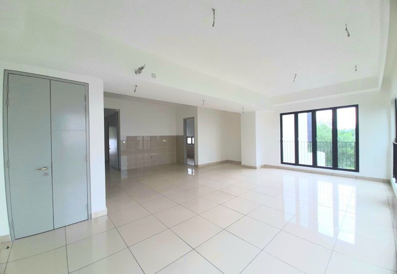 East 57 (Residensi Laman Timur)