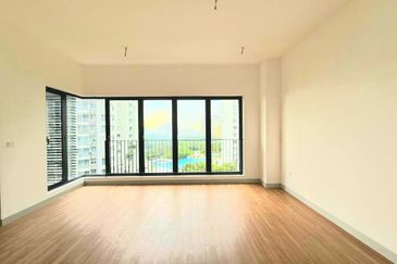 East 57 (Residensi Laman Timur)