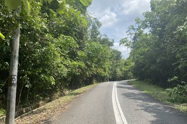 4 ACRES AGRI LAND FOR SALE