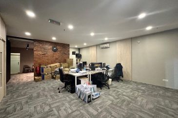 Melawati Corporate Center (MCC)