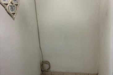 Pangsapuri Damai Mewah B