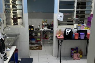 Apartment Teratai, Taman Sutera