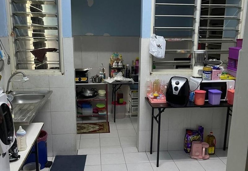 Apartment Teratai, Taman Sutera