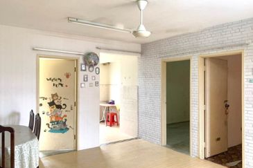 Pangsapuri Seri Cahaya, Ampang Selangor For Sale