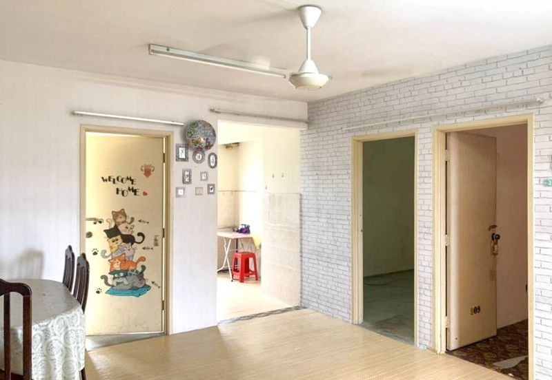 Pangsapuri Seri Cahaya, Ampang Selangor For Sale