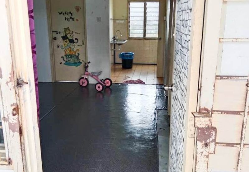 Pangsapuri Seri Cahaya, Ampang Selangor For Sale