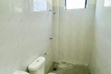 [RUMAH BARU] SemiD Setingkat di TAMAN DERGA PERDANA