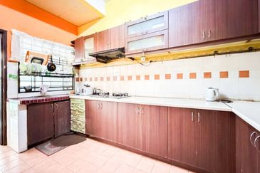 Bandar Tun Hussein Onn