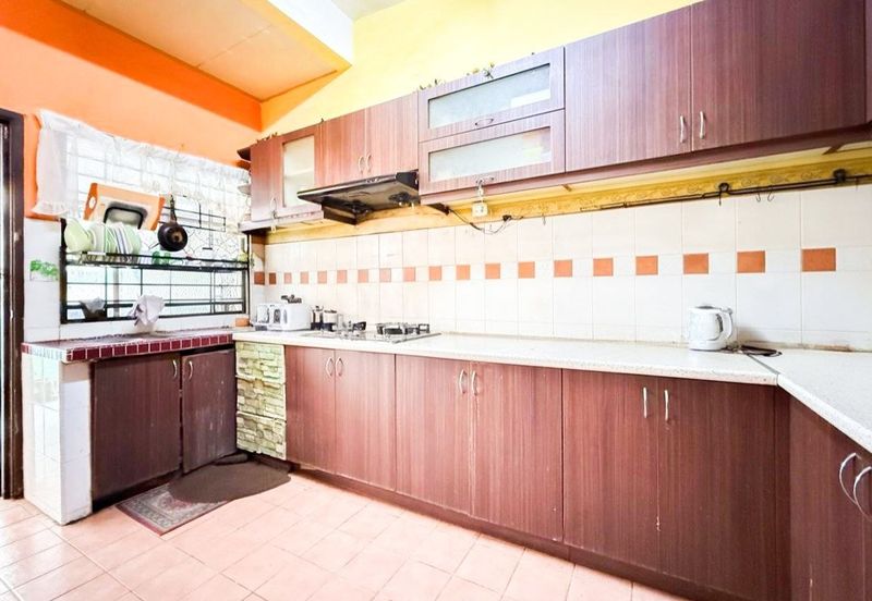 Bandar Tun Hussein Onn