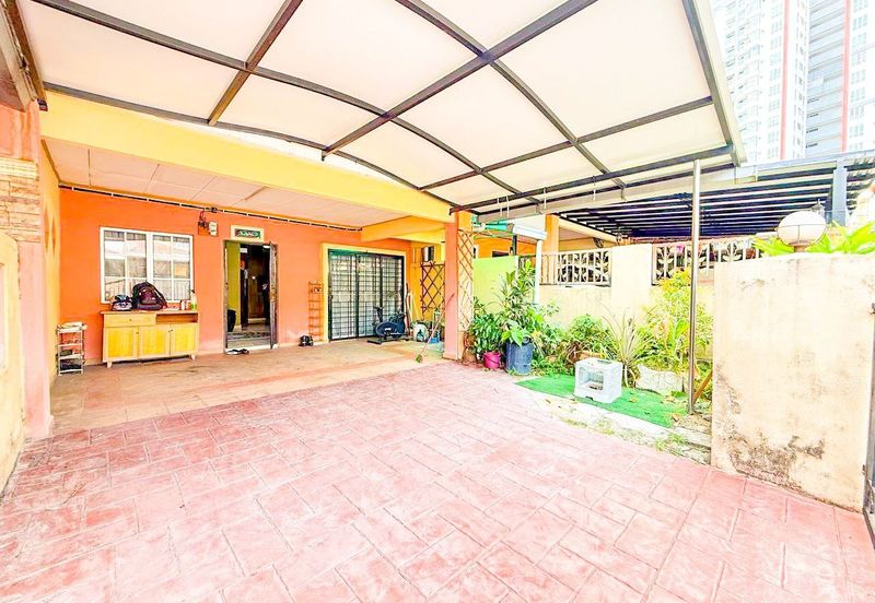 Bandar Tun Hussein Onn