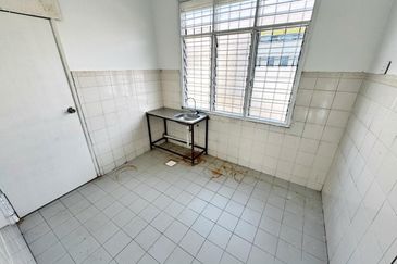 TERMURAH FREEHOLD Single Storey House Taman Desaria Nilai