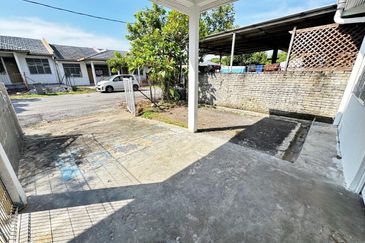 TERMURAH FREEHOLD Single Storey House Taman Desaria Nilai