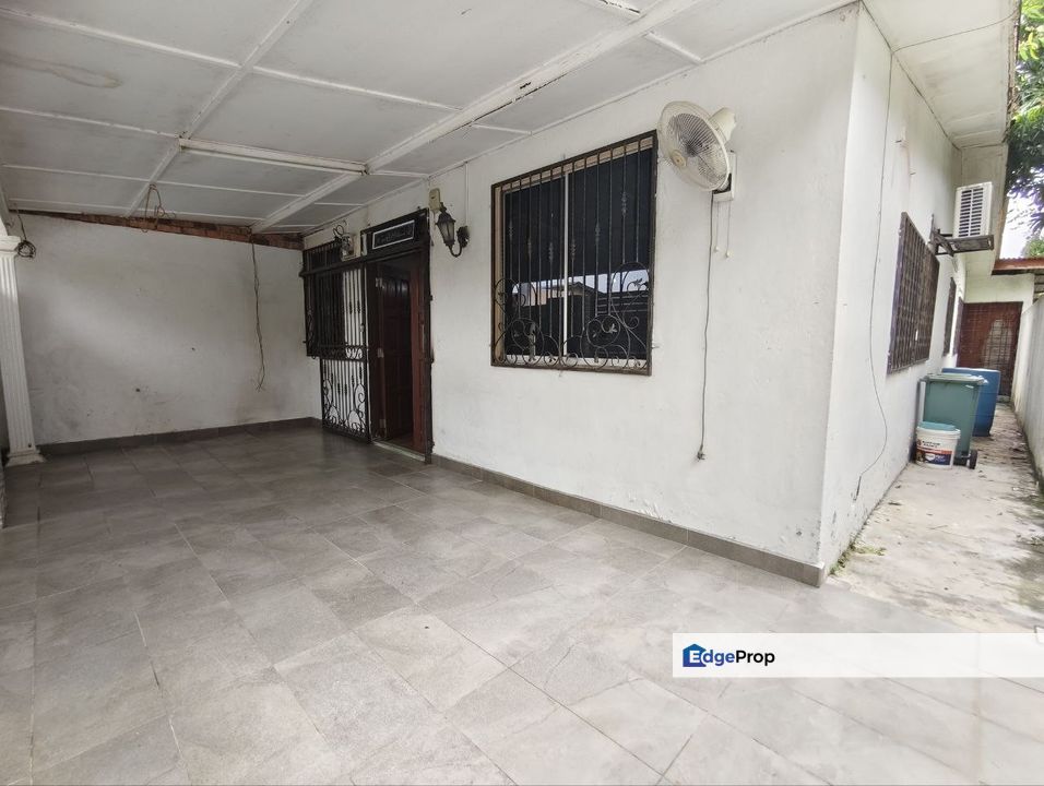 Taman Salak Jaya Salak Selatan Kuala Lumpur  End lot Single Storey , Kuala Lumpur, Salak Selatan