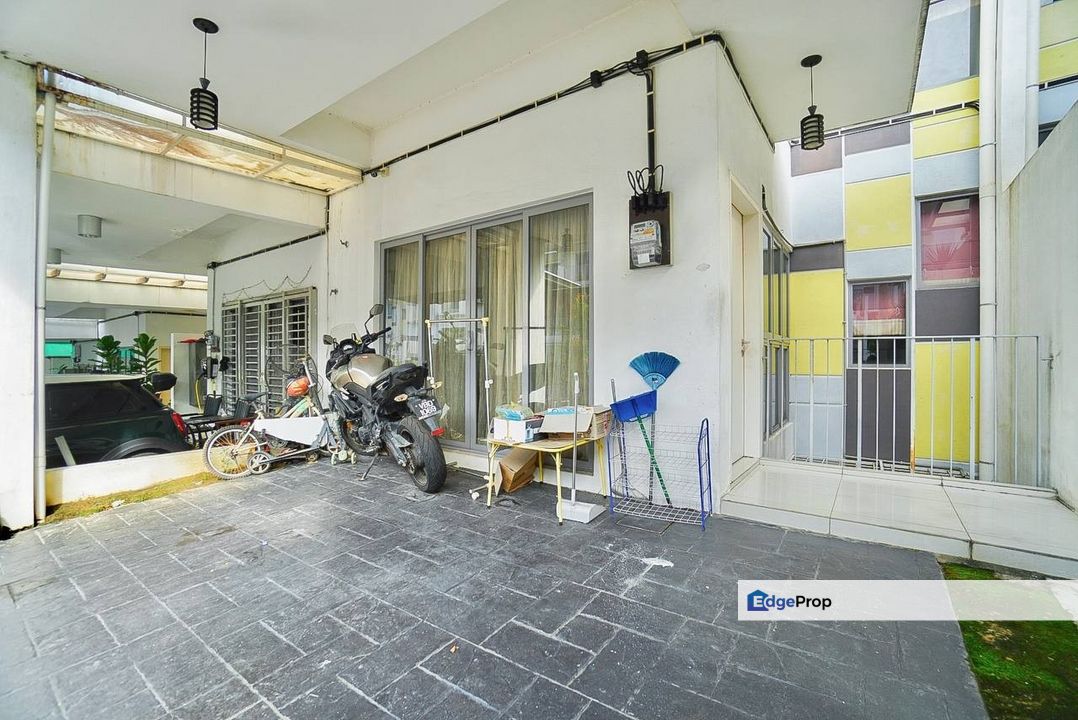 TAMAN HALAMANDA, GOMBAK SELANGOR - (FREEHOLD)  (CHEAPEST) 3 STOREY TERRACE , Selangor, Gombak