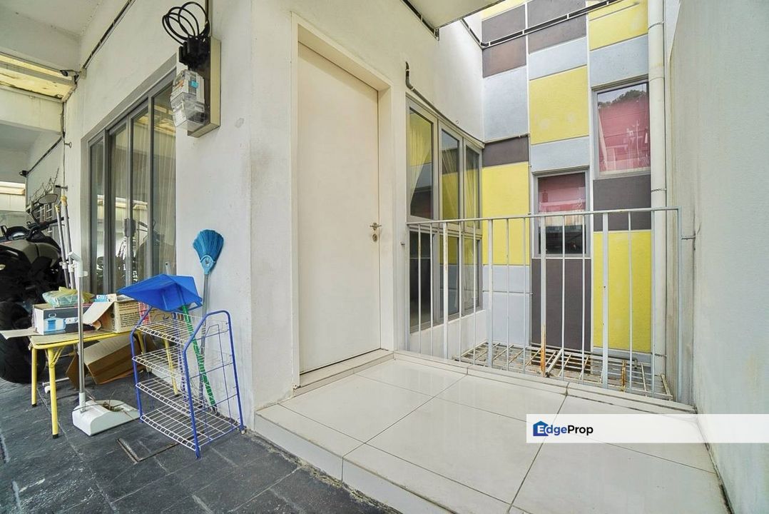 TAMAN HALAMANDA, GOMBAK SELANGOR - (FREEHOLD)  (CHEAPEST) 3 STOREY TERRACE , Selangor, Gombak