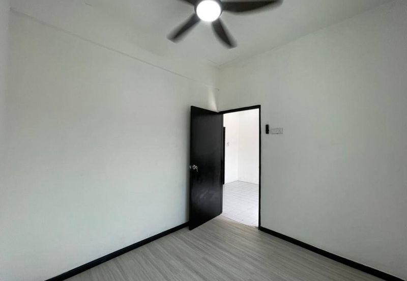 TAMAN PAHLAWAN SUNGAI UDANG