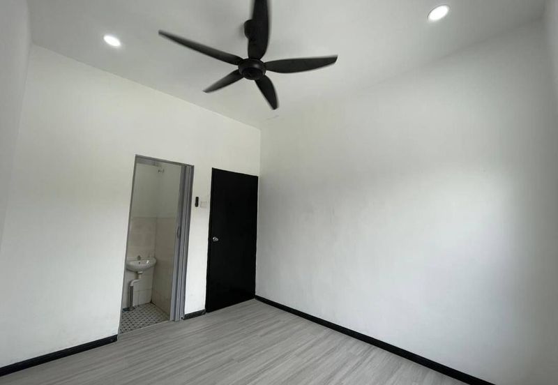 TAMAN PAHLAWAN SUNGAI UDANG