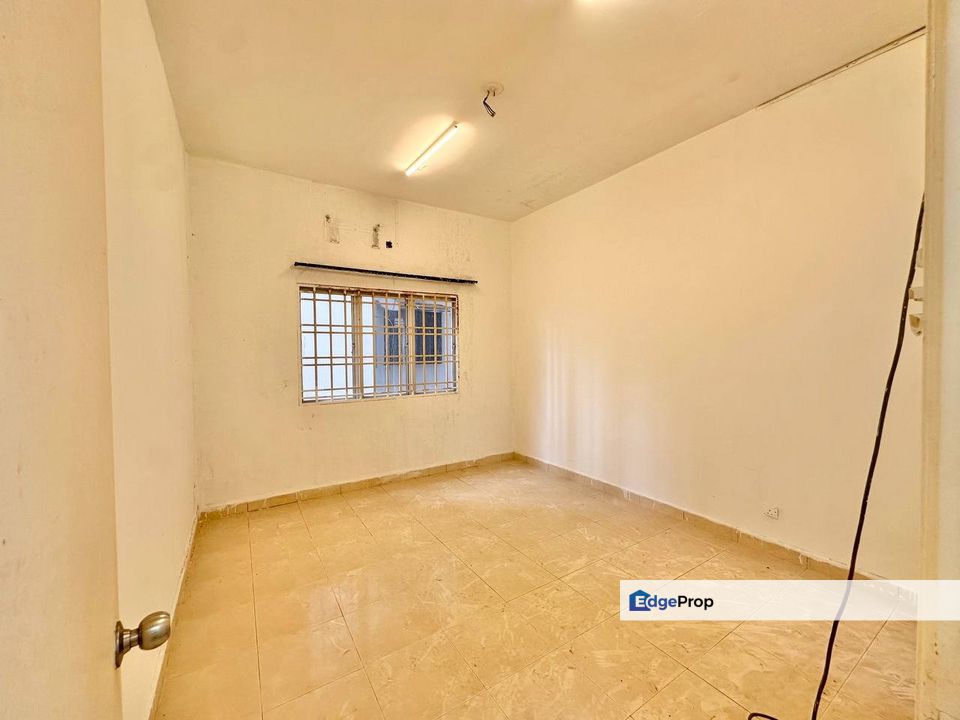 Kristal Heights Condominium Seksyen 7 Shah Alam GROUND FLOOR, Selangor, Shah Alam