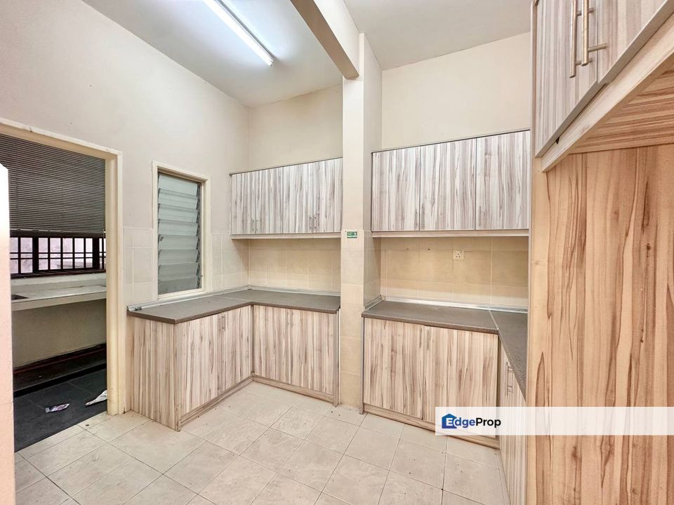 Kristal Heights Condominium Seksyen 7 Shah Alam GROUND FLOOR, Selangor, Shah Alam