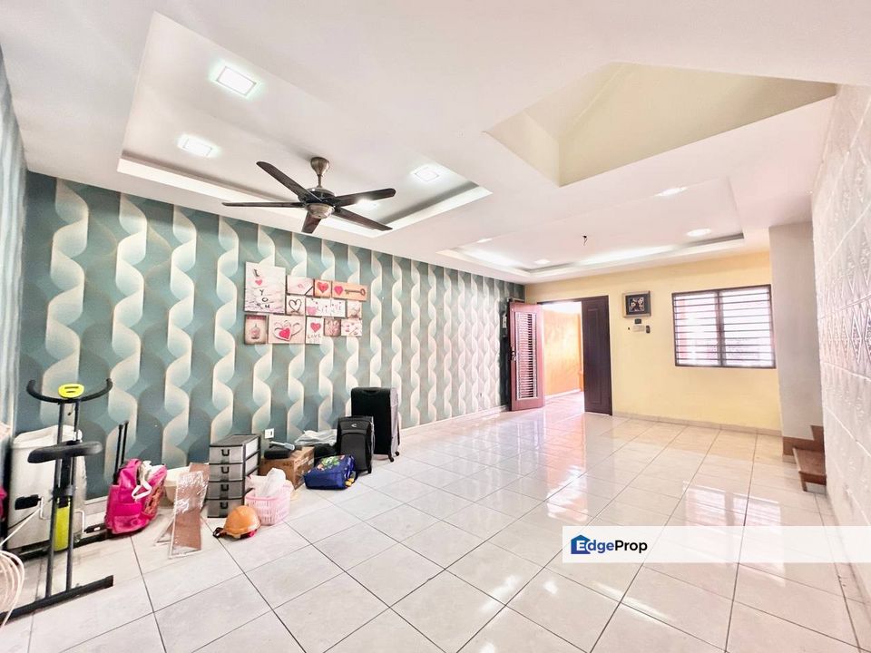 U5 Shah Alam - 3 Storey Intermediate Terrace , Selangor, Shah Alam