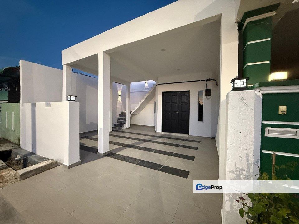 Taman Selasih, Port Dickson - Rumah Teres Setingkat Depan Padang, Negeri Sembilan, Port Dickson