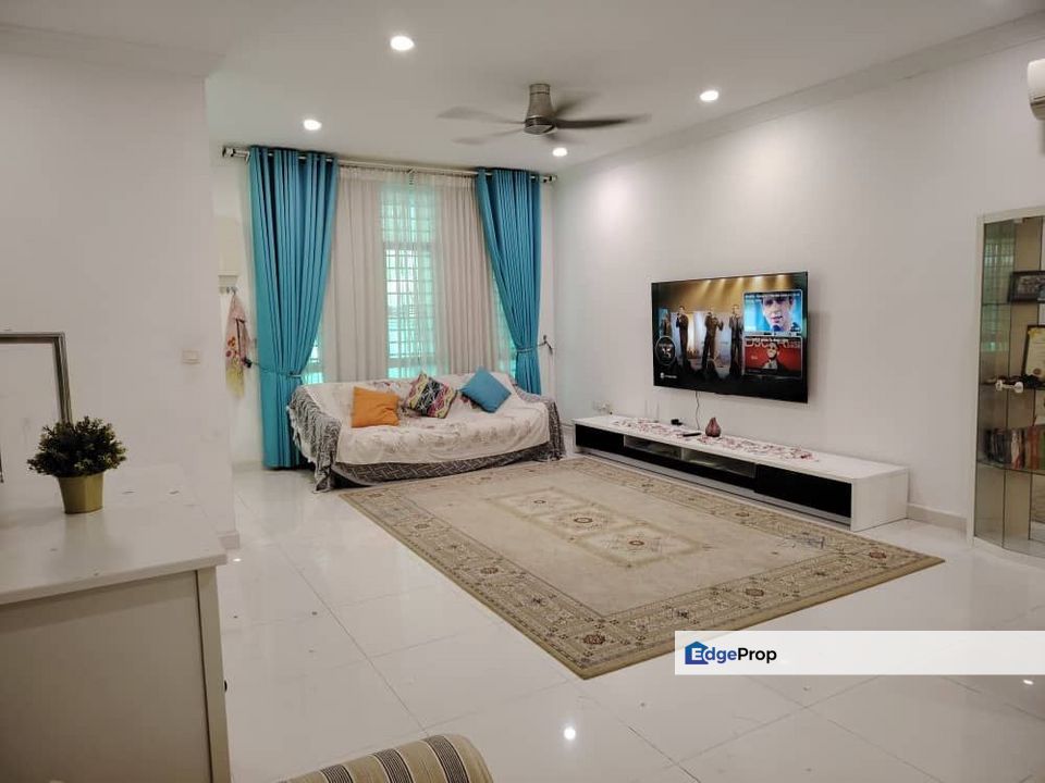 Seksyen 7, Bangi Avenue 3 Kajang Selangor  3 Storey Terraced House, Selangor, Bangi